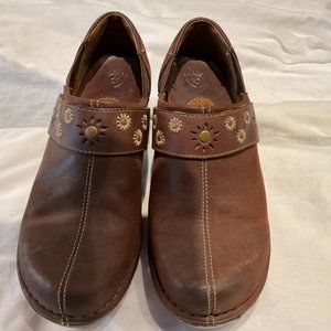 Ariat Clogs Size 8.5